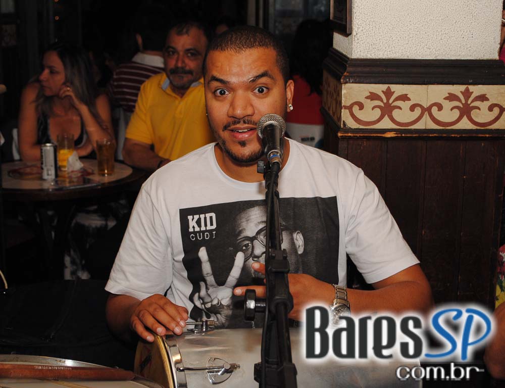 Grupo Akaso no José Menino Grupo Akaso no José Menino