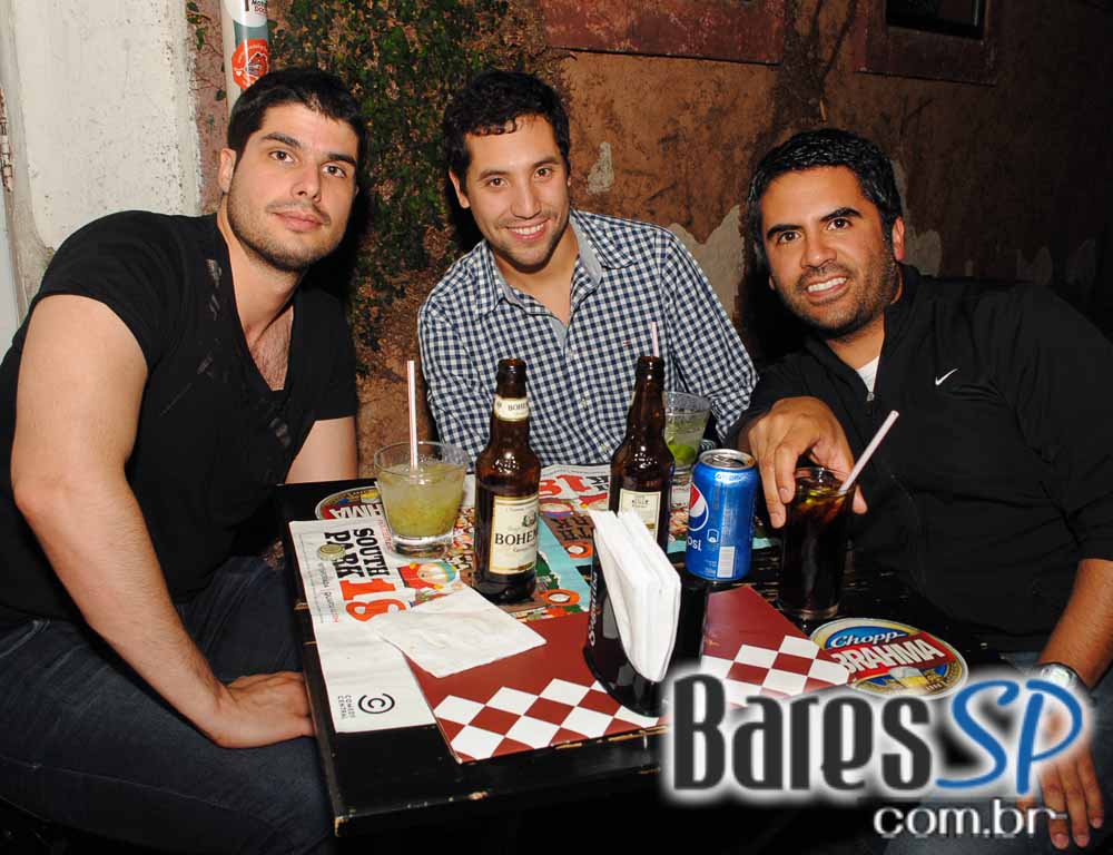 Grupo Akaso no José Menino Grupo Akaso no José Menino