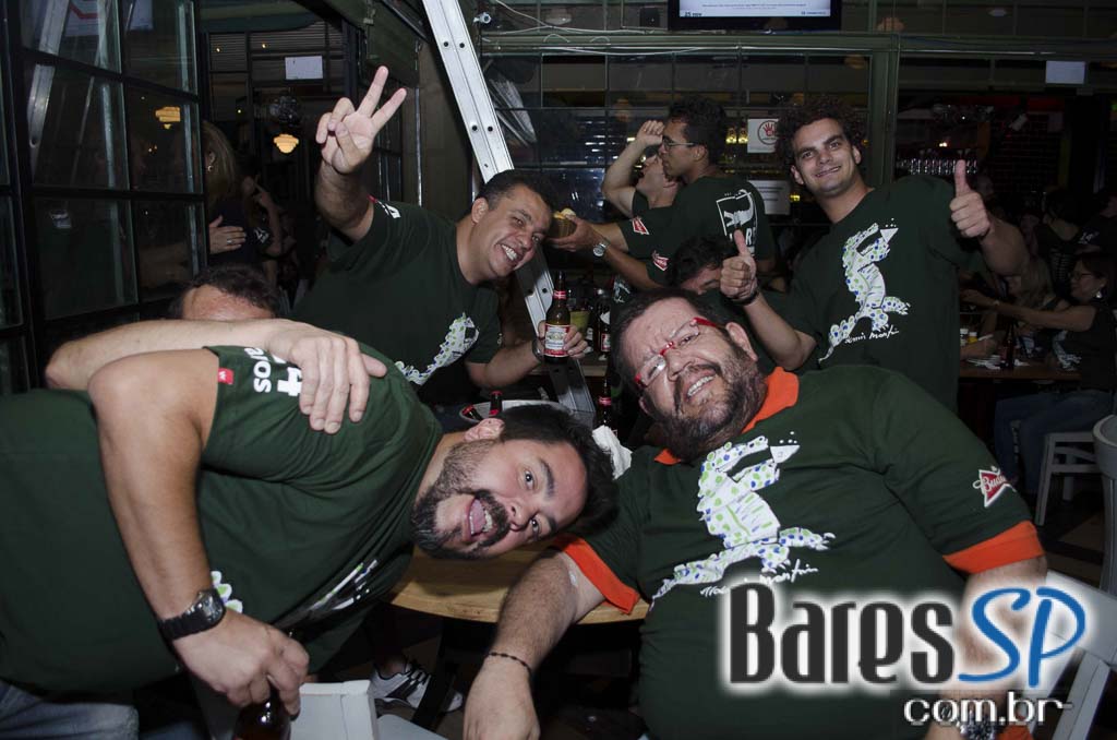 Jacaré Grill comemorou 24 anos e apresentou a cidade o primeiro parklet da Vila Madalena Jacaré Grill comemorou 24 anos e apresentou a cidade o primeiro parklet da Vila Madalena