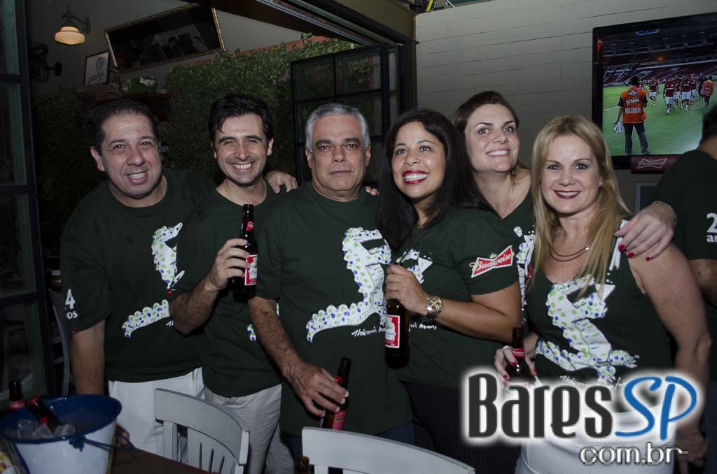 Jacaré Grill comemorou 24 anos e apresentou a cidade o primeiro parklet da Vila Madalena Jacaré Grill comemorou 24 anos e apresentou a cidade o primeiro parklet da Vila Madalena