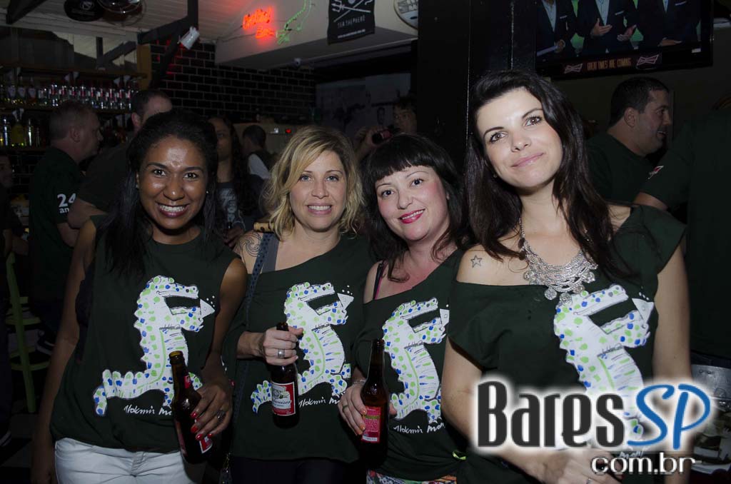 Jacaré Grill comemorou 24 anos e apresentou a cidade o primeiro parklet da Vila Madalena Jacaré Grill comemorou 24 anos e apresentou a cidade o primeiro parklet da Vila Madalena