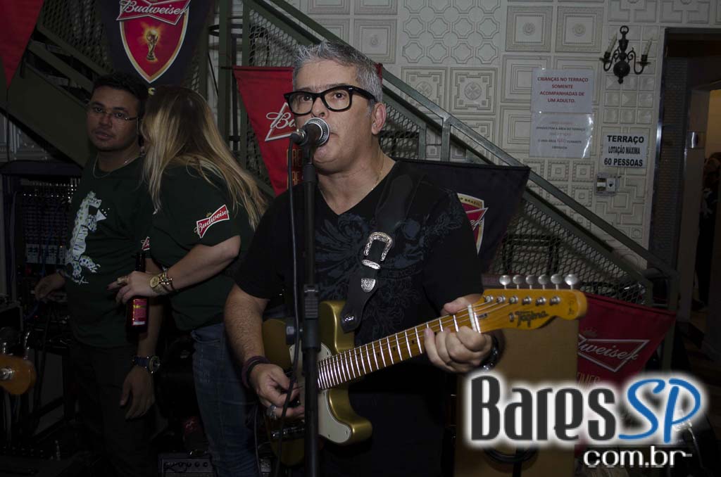 Jacaré Grill comemorou 24 anos e apresentou a cidade o primeiro parklet da Vila Madalena Jacaré Grill comemorou 24 anos e apresentou a cidade o primeiro parklet da Vila Madalena