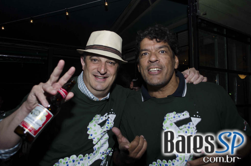 Jacaré Grill comemorou 24 anos e apresentou a cidade o primeiro parklet da Vila Madalena Jacaré Grill comemorou 24 anos e apresentou a cidade o primeiro parklet da Vila Madalena