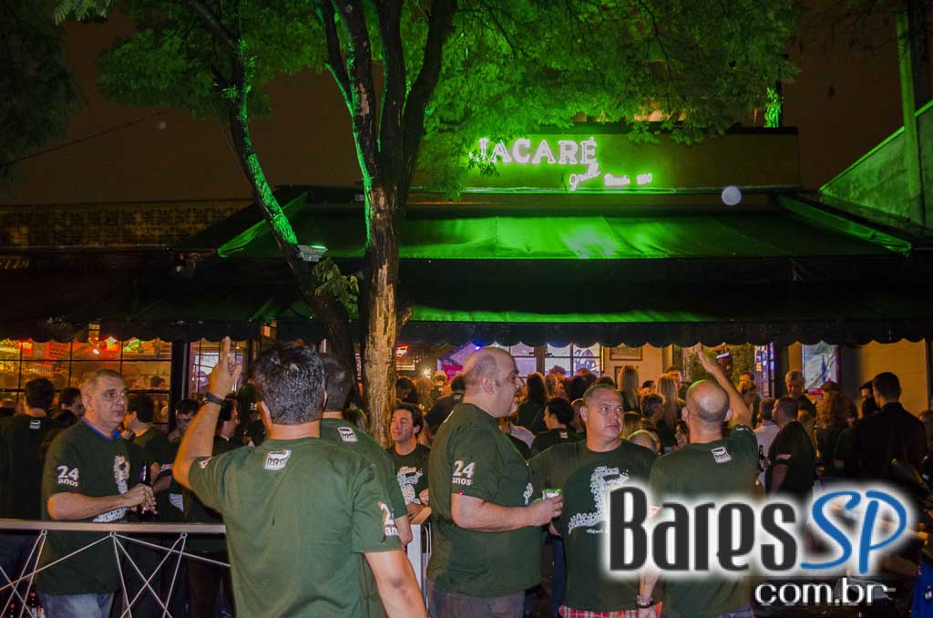 Jacaré Grill comemorou 24 anos e apresentou a cidade o primeiro parklet da Vila Madalena Jacaré Grill comemorou 24 anos e apresentou a cidade o primeiro parklet da Vila Madalena