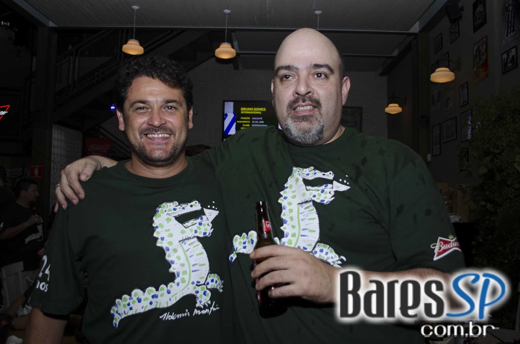 Jacaré Grill comemorou 24 anos e apresentou a cidade o primeiro parklet da Vila Madalena Jacaré Grill comemorou 24 anos e apresentou a cidade o primeiro parklet da Vila Madalena