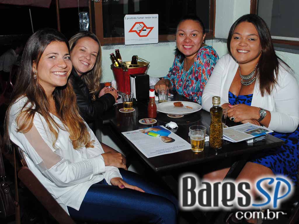 Bar Bambu ofereceu um delicioso balcão de acepipes onde são servidos mais de 40 opções de petiscos - Unisal Bar Bambu ofereceu um delicioso balcão de acepipes onde são servidos mais de 40 opções de petiscos - Unisal