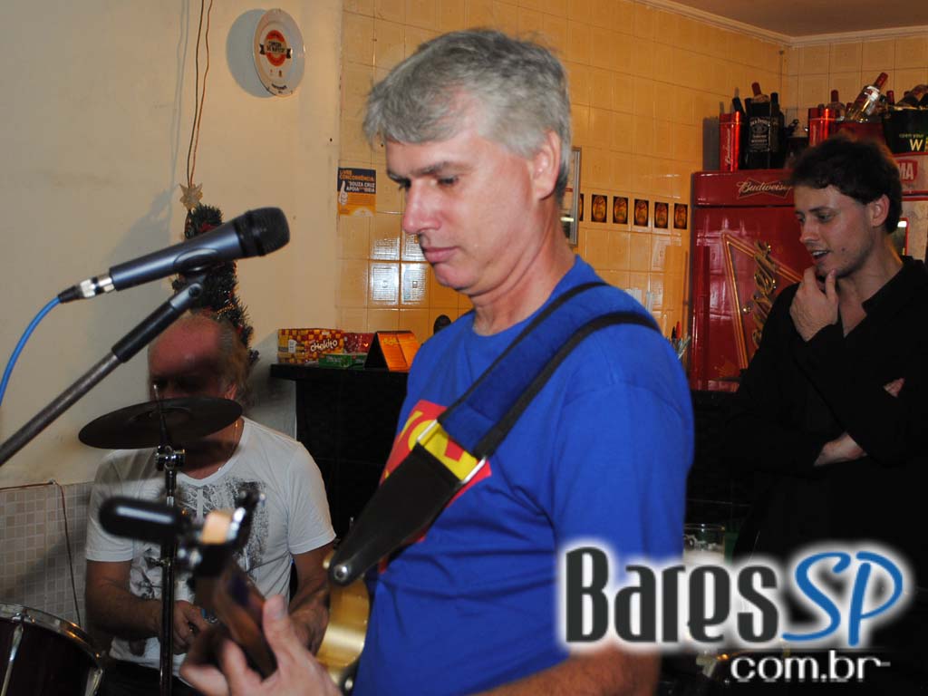 Happy Hour animou O Alemão Bar com cerveja gelada - Unisal Happy Hour animou O Alemão Bar com cerveja gelada - Unisal