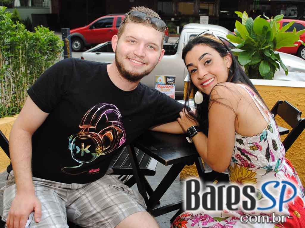Loirão Bar ofereceu um cardápio variado de petiscos e drinks no fim de semana - Unisal Loirão Bar ofereceu um cardápio variado de petiscos e drinks no fim de semana - Unisal