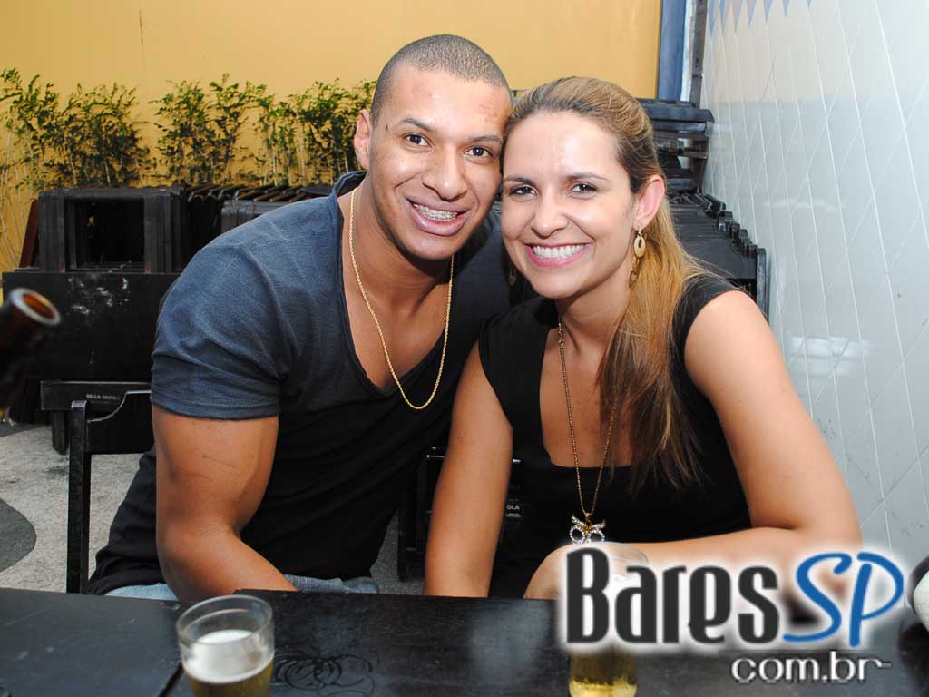 Loirão Bar ofereceu um cardápio variado de petiscos e drinks no fim de semana - Unisal Loirão Bar ofereceu um cardápio variado de petiscos e drinks no fim de semana - Unisal