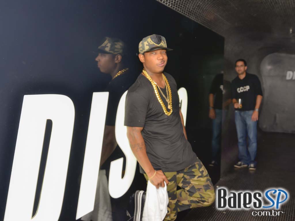 Rapper internacional Ja Rule se apresentou nesta sexta-feira no Club Disco Rapper internacional Ja Rule se apresentou nesta sexta-feira no Club Disco