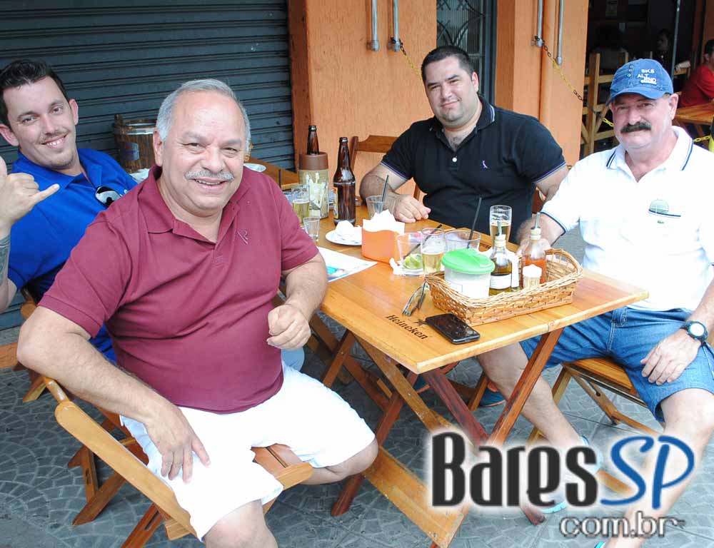 Nação Nordestina ofereceu cardápio variado e mais de 100 rótulos de cachaças - Unisal Nação Nordestina ofereceu cardápio variado e mais de 100 rótulos de cachaças - Unisal