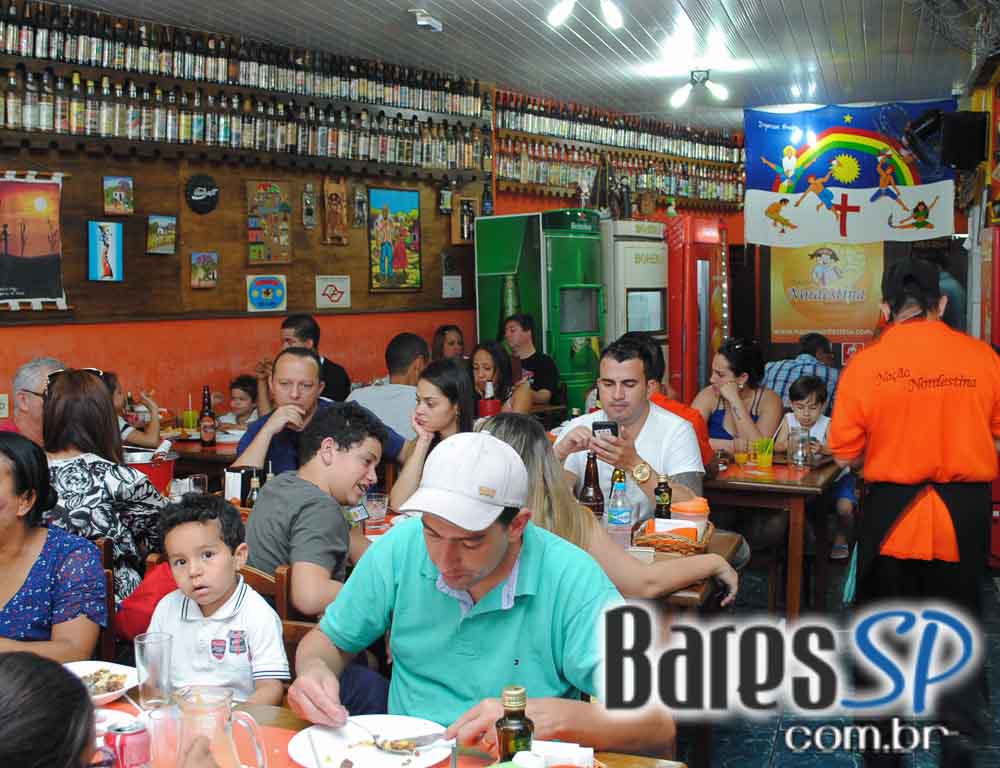 Nação Nordestina ofereceu cardápio variado e mais de 100 rótulos de cachaças - Unisal Nação Nordestina ofereceu cardápio variado e mais de 100 rótulos de cachaças - Unisal