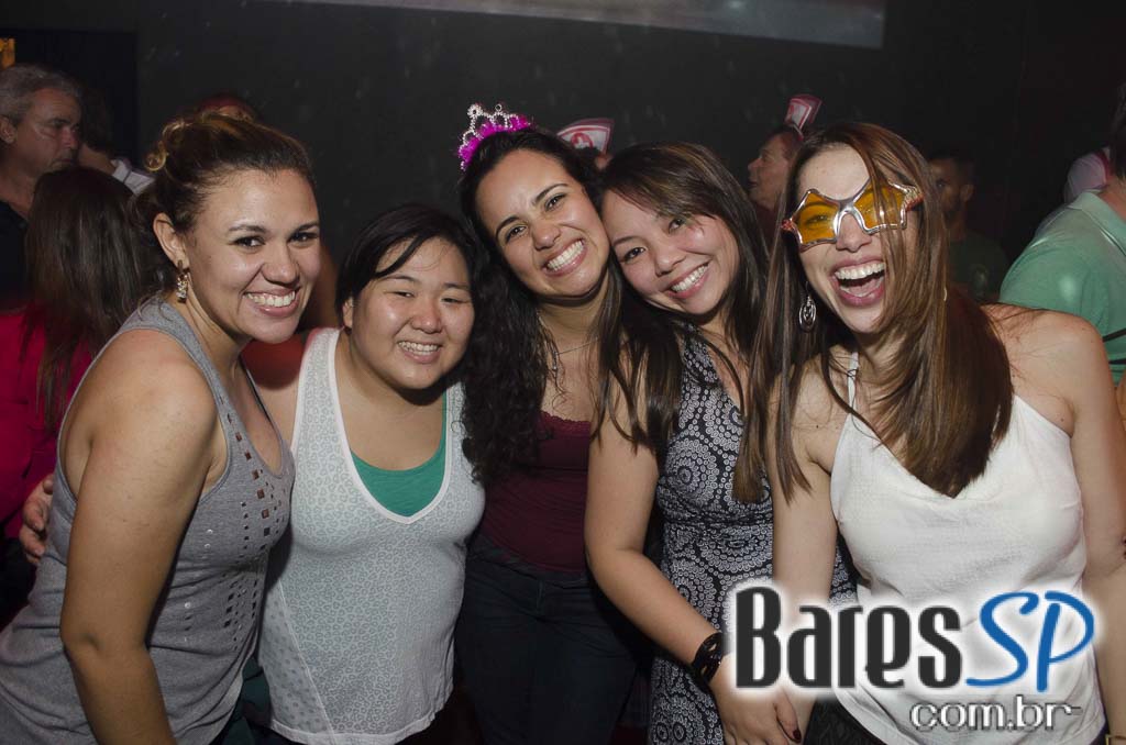 Noite da Mini Saia com DJs nas pick-ups animaram a sexta do Akbar Lounge e Disco Noite da Mini Saia com DJs nas pick-ups animaram a sexta do Akbar Lounge e Disco