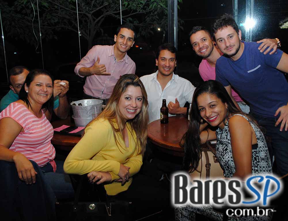 Grupo Amizade Verdadeira e Wesley & Lucas se apresentaram sexta-feira no Adega Original - Unisal Grupo Amizade Verdadeira e Wesley & Lucas se apresentaram sexta-feira no Adega Original - Unisal