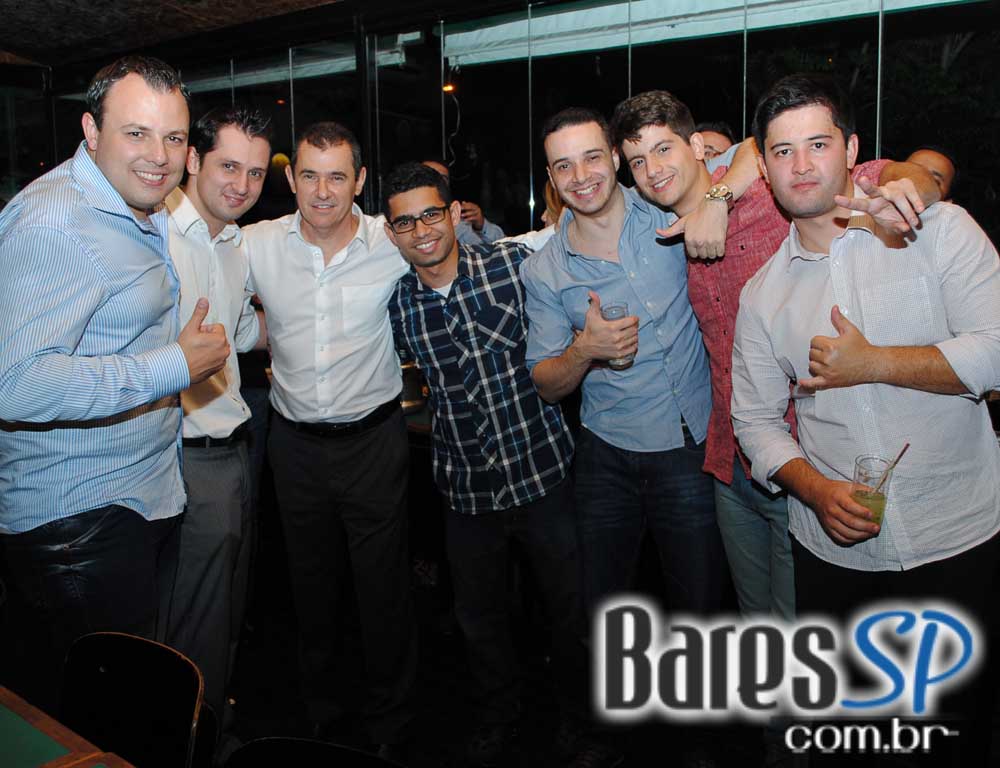 Grupo Amizade Verdadeira e Wesley & Lucas se apresentaram sexta-feira no Adega Original - Unisal Grupo Amizade Verdadeira e Wesley & Lucas se apresentaram sexta-feira no Adega Original - Unisal