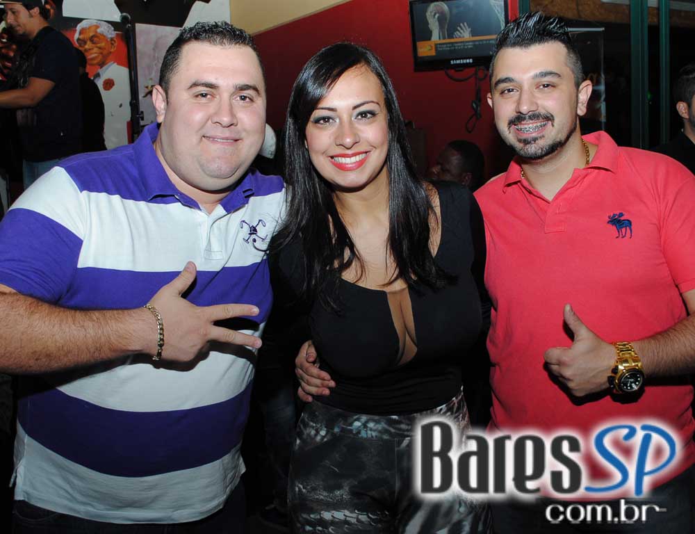 Grupo Amizade Verdadeira e Wesley & Lucas se apresentaram sexta-feira no Adega Original - Unisal Grupo Amizade Verdadeira e Wesley & Lucas se apresentaram sexta-feira no Adega Original - Unisal