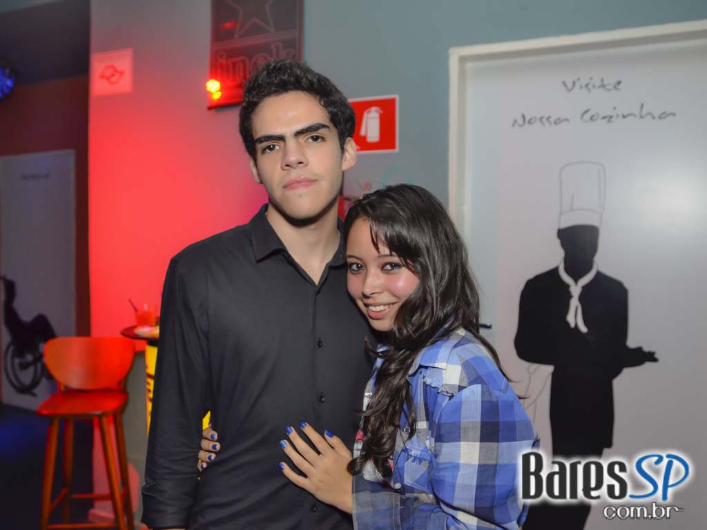 Sonora Eletronic Festival com DJ Dimy Soler aconteceu na sexta-feira no Sr. Balthazar Sonora Eletronic Festival com DJ Dimy Soler aconteceu na sexta-feira no Sr. Balthazar