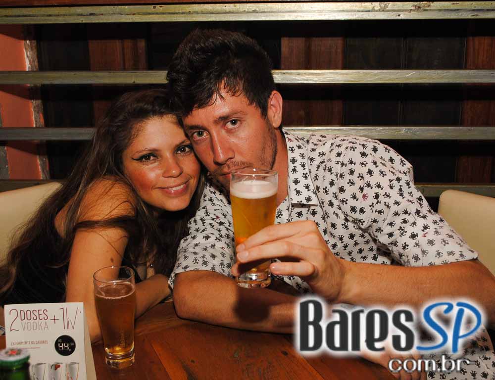 Festa Gold Bubbles com DJs convidados animou o sábado do Sr. Balthazar Festa Gold Bubbles com DJs convidados animou o sábado do Sr. Balthazar