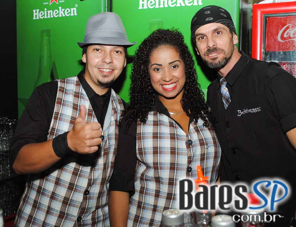 Festa Gold Bubbles com DJs convidados animou o sábado do Sr. Balthazar Festa Gold Bubbles com DJs convidados animou o sábado do Sr. Balthazar