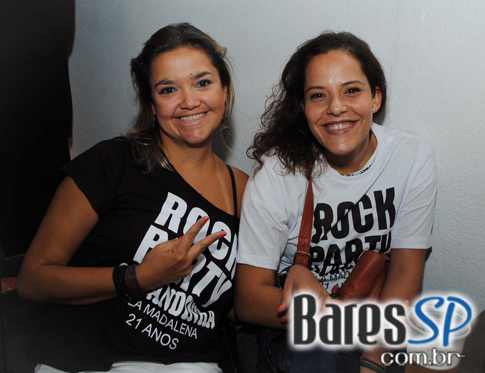 Bar Quitandinha comemorou 21 anos com Rock Party no sábado Bar Quitandinha comemorou 21 anos com Rock Party no sábado