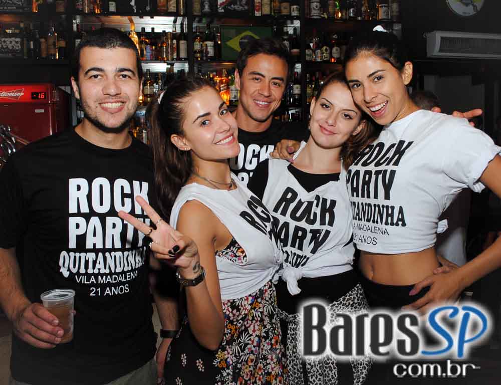Bar Quitandinha comemorou 21 anos com Rock Party no sábado Bar Quitandinha comemorou 21 anos com Rock Party no sábado