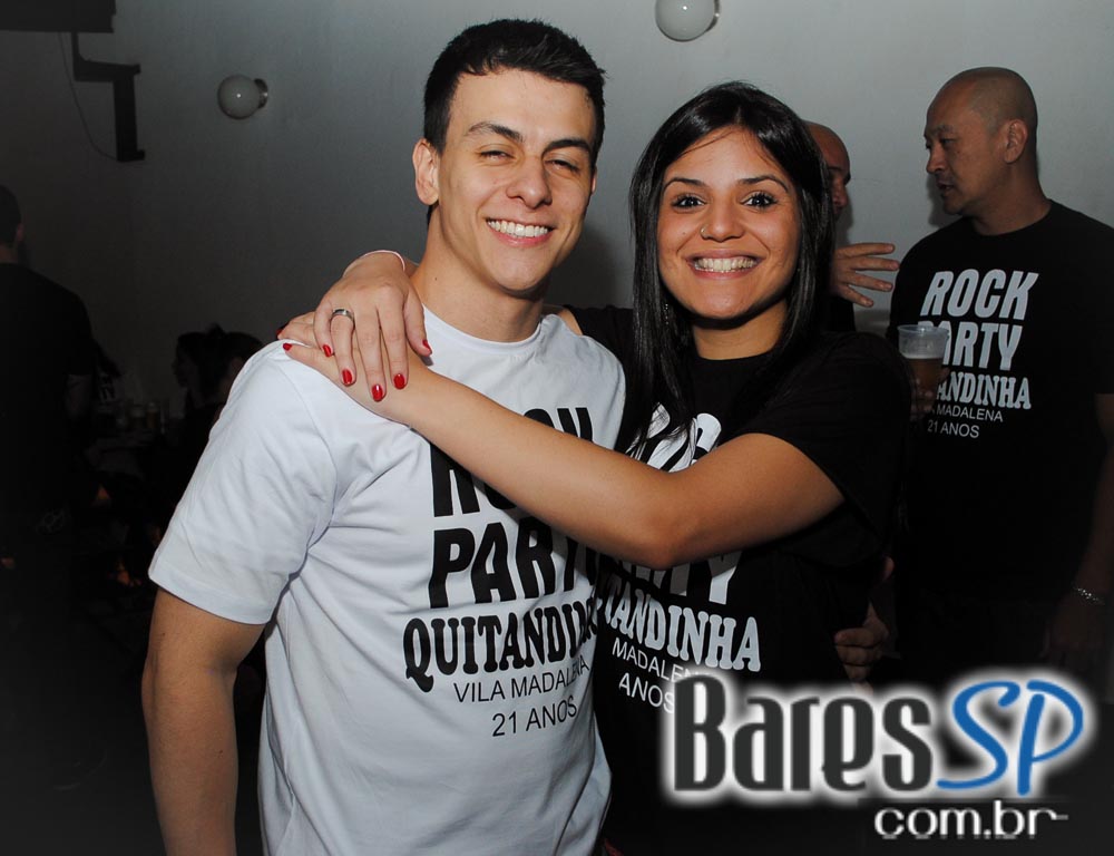 Bar Quitandinha comemorou 21 anos com Rock Party no sábado Bar Quitandinha comemorou 21 anos com Rock Party no sábado