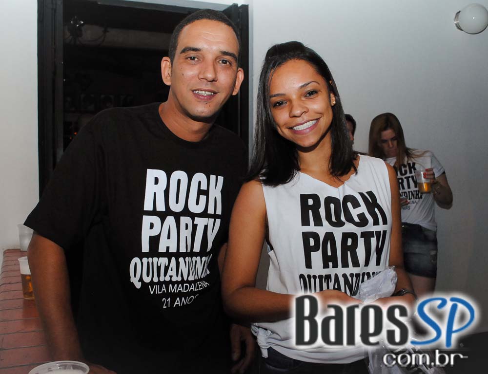 Bar Quitandinha comemorou 21 anos com Rock Party no sábado Bar Quitandinha comemorou 21 anos com Rock Party no sábado