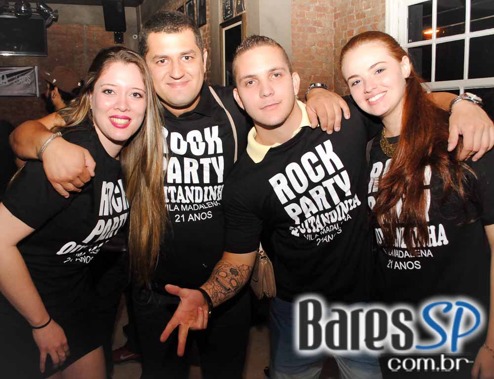 Bar Quitandinha comemorou 21 anos com Rock Party no sábado Bar Quitandinha comemorou 21 anos com Rock Party no sábado