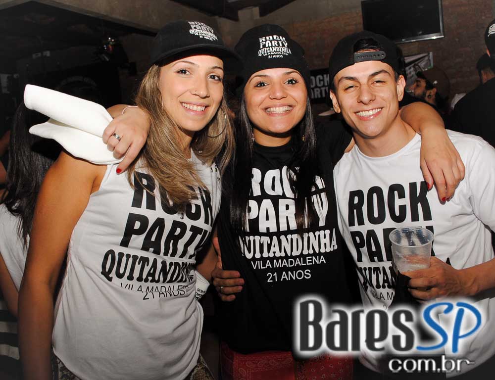Bar Quitandinha comemorou 21 anos com Rock Party no sábado Bar Quitandinha comemorou 21 anos com Rock Party no sábado