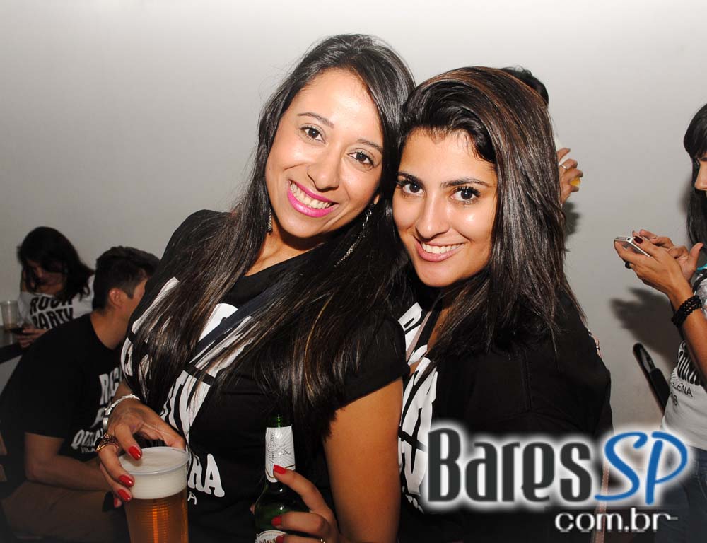 Bar Quitandinha comemorou 21 anos com Rock Party no sábado Bar Quitandinha comemorou 21 anos com Rock Party no sábado