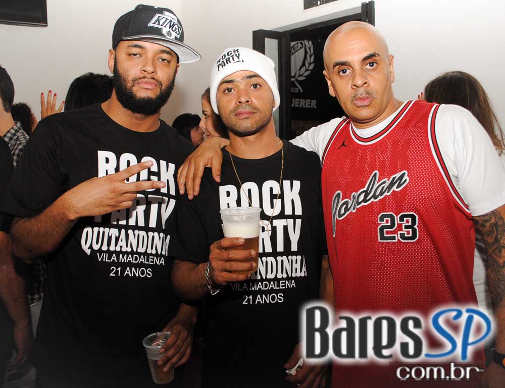 Bar Quitandinha comemorou 21 anos com Rock Party no sábado Bar Quitandinha comemorou 21 anos com Rock Party no sábado
