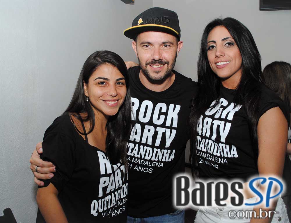 Bar Quitandinha comemorou 21 anos com Rock Party no sábado Bar Quitandinha comemorou 21 anos com Rock Party no sábado