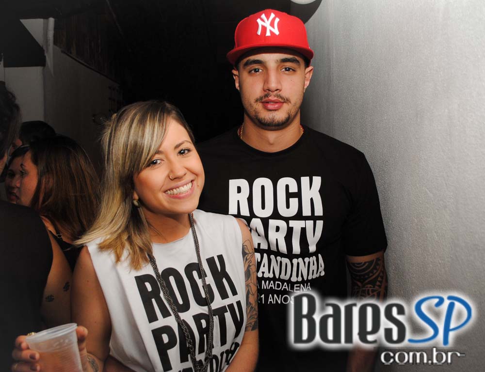 Bar Quitandinha comemorou 21 anos com Rock Party no sábado Bar Quitandinha comemorou 21 anos com Rock Party no sábado