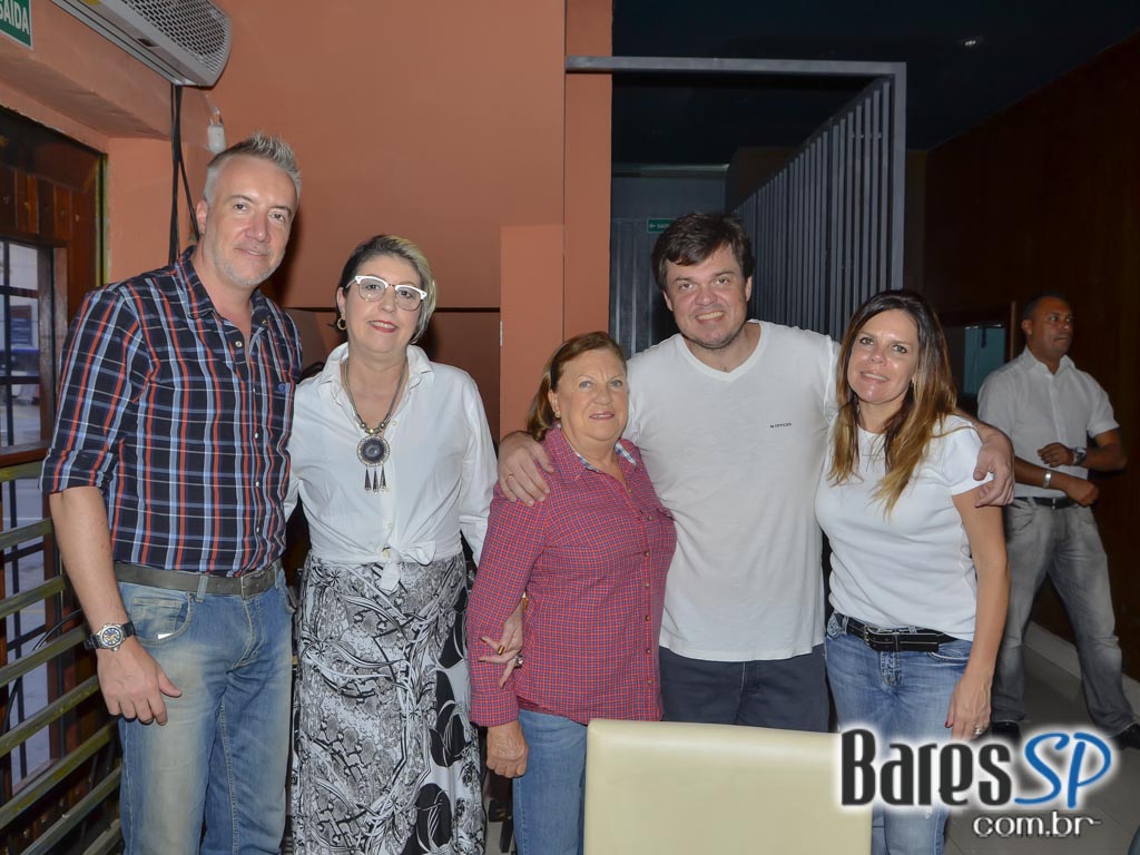 Almoço sertanejo com Adriano Paz e DJ Nilson de Rossi domingo no Sr. Balthazar Almoço sertanejo com Adriano Paz e DJ Nilson de Rossi domingo no Sr. Balthazar