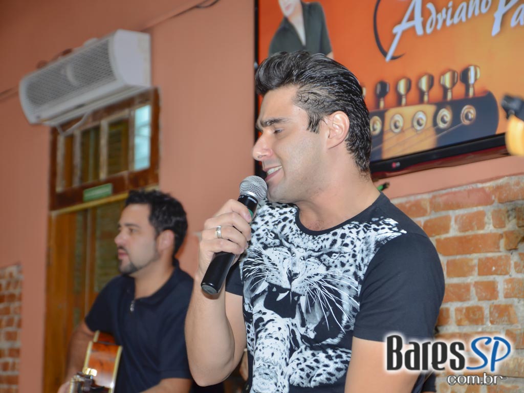 Almoço sertanejo com Adriano Paz e DJ Nilson de Rossi domingo no Sr. Balthazar Almoço sertanejo com Adriano Paz e DJ Nilson de Rossi domingo no Sr. Balthazar