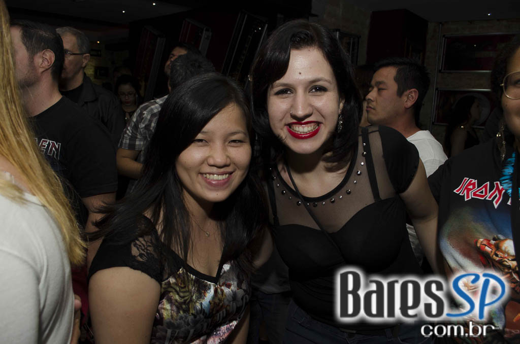 Banda cover de Iron Maiden comandou a noite de sábado no Manifesto Bar Banda cover de Iron Maiden comandou a noite de sábado no Manifesto Bar
