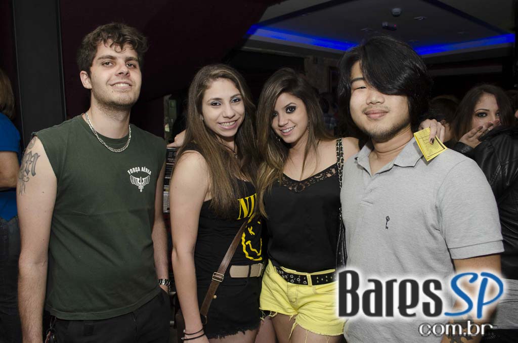 Banda cover de Iron Maiden comandou a noite de sábado no Manifesto Bar Banda cover de Iron Maiden comandou a noite de sábado no Manifesto Bar