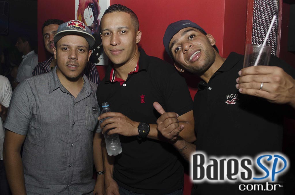 Jack Vartanian se apresentou no palco do B Music Bar em Pinheiros Jack Vartanian se apresentou no palco do B Music Bar em Pinheiros