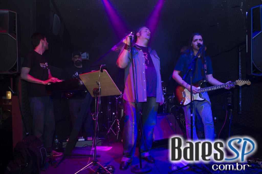 Jack Vartanian se apresentou no palco do B Music Bar em Pinheiros Jack Vartanian se apresentou no palco do B Music Bar em Pinheiros