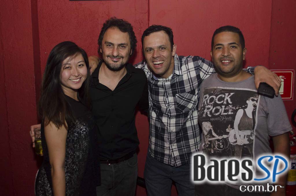 Jack Vartanian se apresentou no palco do B Music Bar em Pinheiros Jack Vartanian se apresentou no palco do B Music Bar em Pinheiros