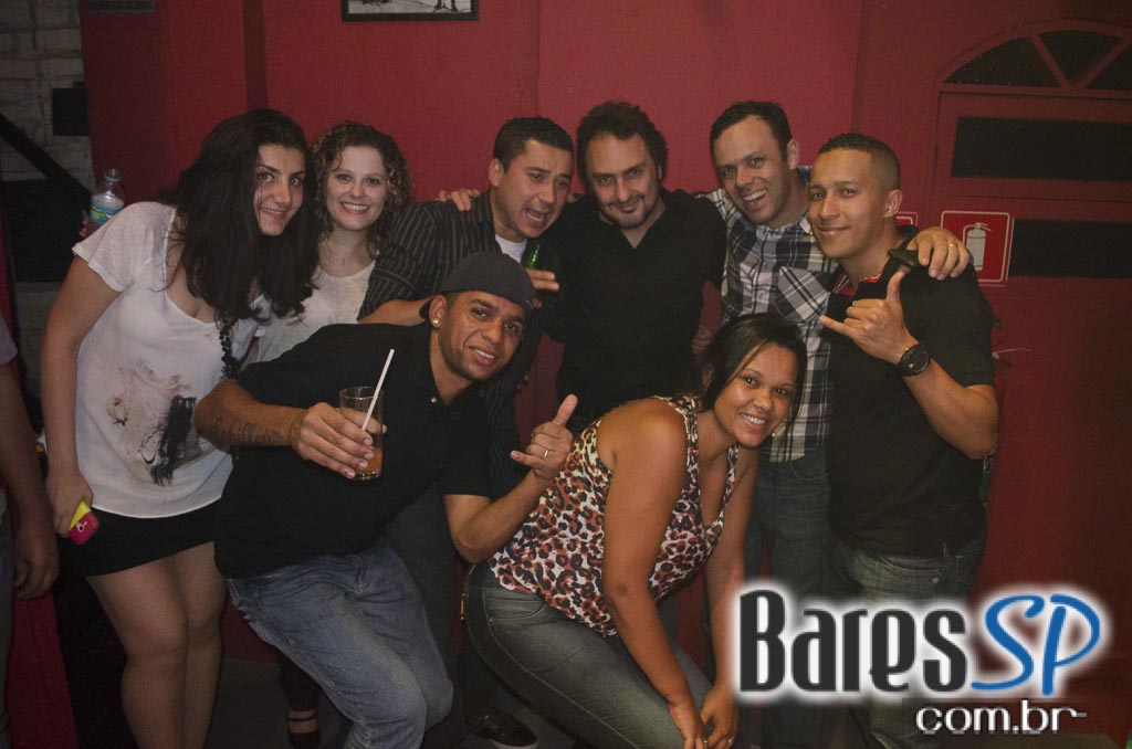 Jack Vartanian se apresentou no palco do B Music Bar em Pinheiros Jack Vartanian se apresentou no palco do B Music Bar em Pinheiros