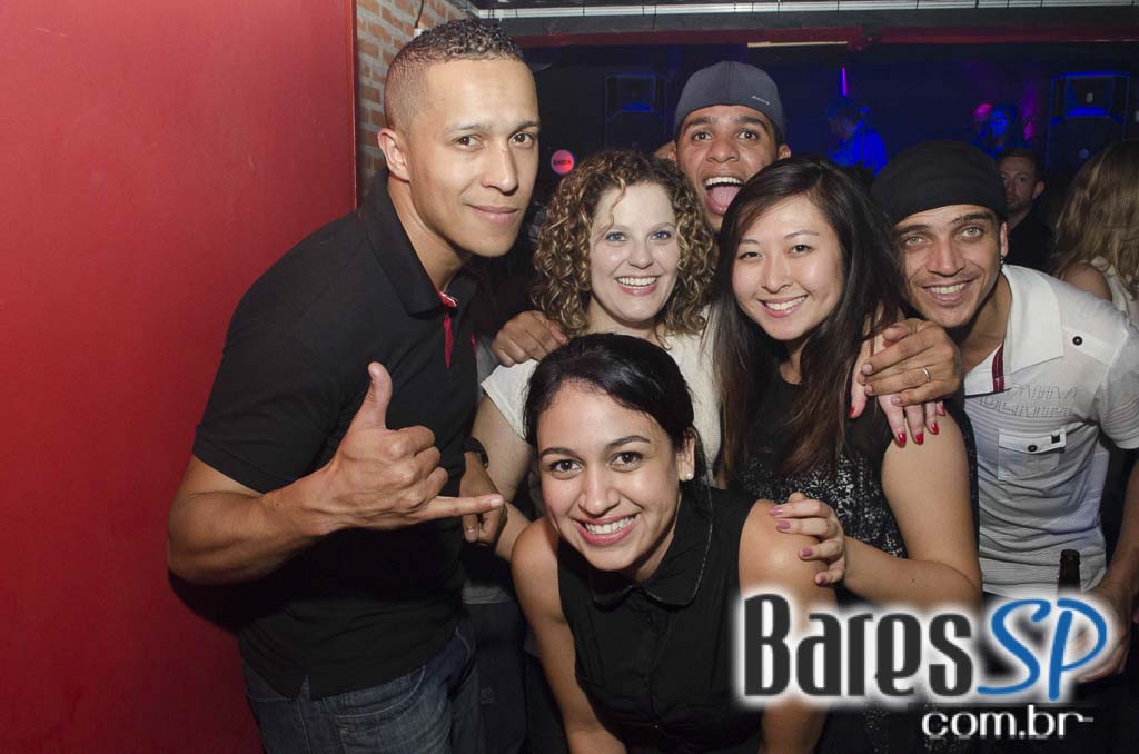 Jack Vartanian se apresentou no palco do B Music Bar em Pinheiros Jack Vartanian se apresentou no palco do B Music Bar em Pinheiros