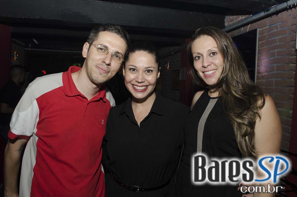 Jack Vartanian se apresentou no palco do B Music Bar em Pinheiros Jack Vartanian se apresentou no palco do B Music Bar em Pinheiros