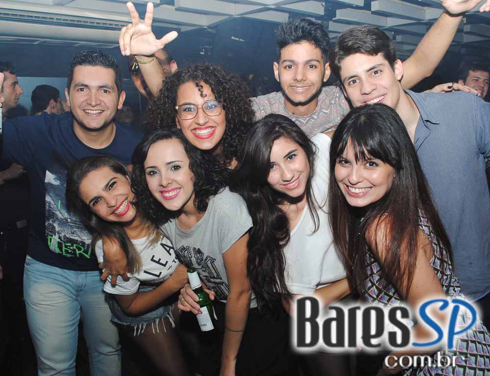 Festa College especial Férias em Acapulco com DJs convidados na balada Blitz Haus Festa College especial Férias em Acapulco com DJs convidados na balada Blitz Haus