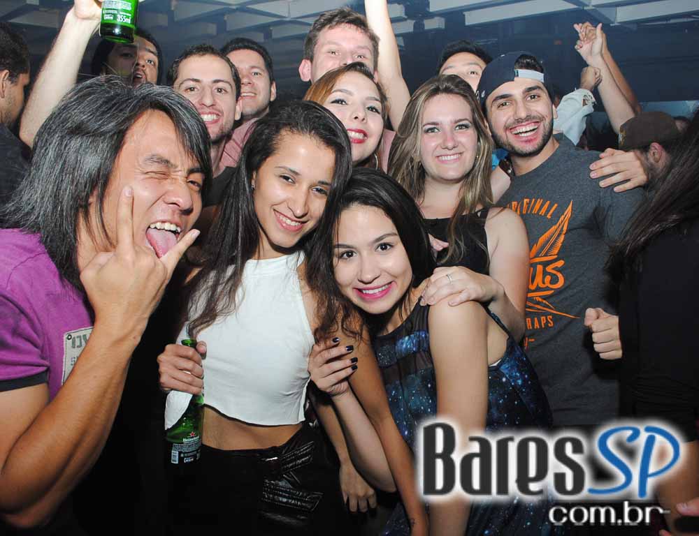 Festa College especial Férias em Acapulco com DJs convidados na balada Blitz Haus Festa College especial Férias em Acapulco com DJs convidados na balada Blitz Haus