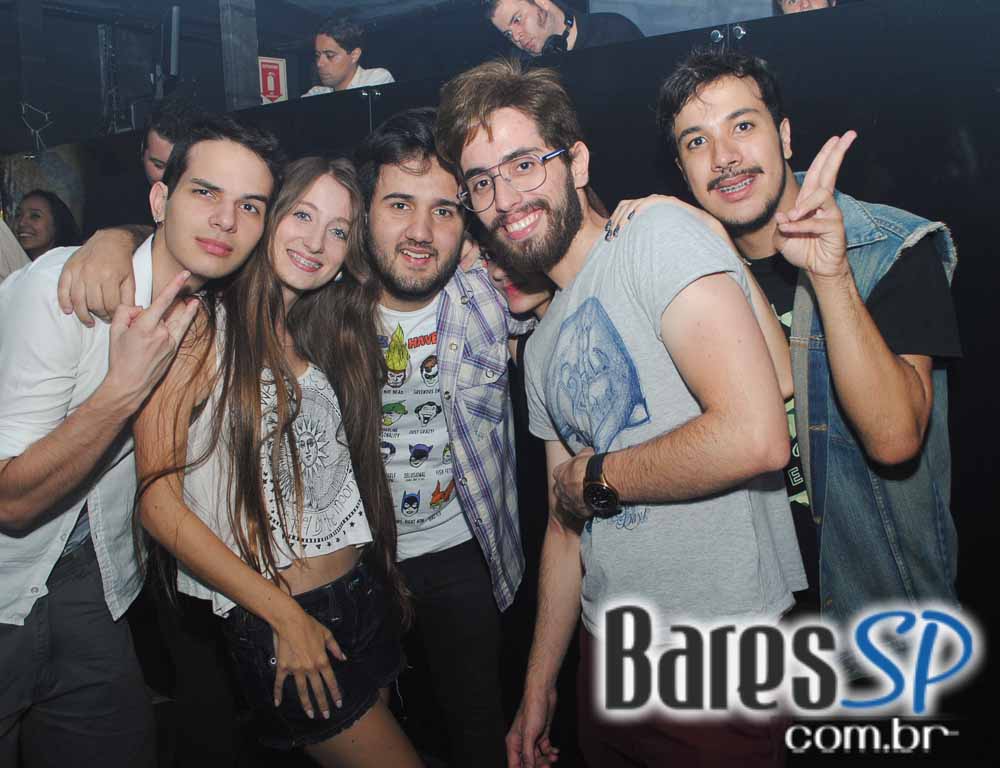 Festa College especial Férias em Acapulco com DJs convidados na balada Blitz Haus Festa College especial Férias em Acapulco com DJs convidados na balada Blitz Haus