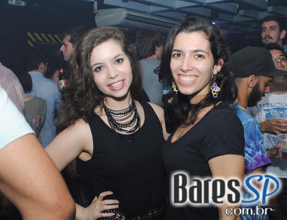 Festa College especial Férias em Acapulco com DJs convidados na balada Blitz Haus Festa College especial Férias em Acapulco com DJs convidados na balada Blitz Haus