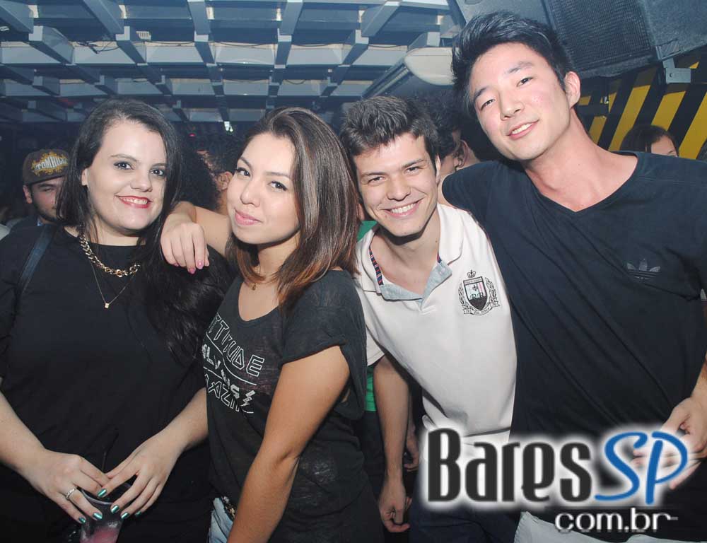 Festa College especial Férias em Acapulco com DJs convidados na balada Blitz Haus Festa College especial Férias em Acapulco com DJs convidados na balada Blitz Haus