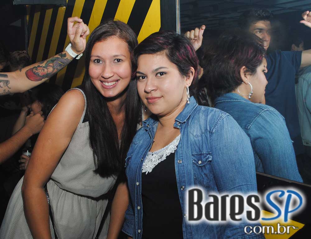 Festa College especial Férias em Acapulco com DJs convidados na balada Blitz Haus Festa College especial Férias em Acapulco com DJs convidados na balada Blitz Haus