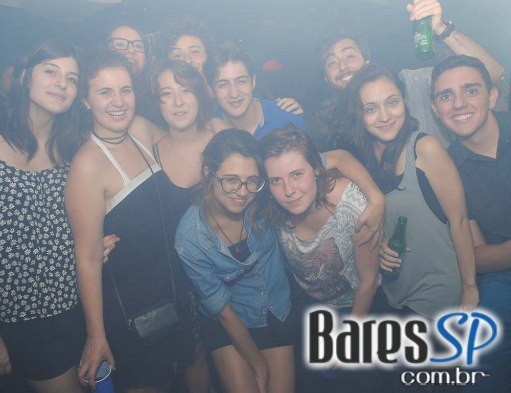 Festa College especial Férias em Acapulco com DJs convidados na balada Blitz Haus Festa College especial Férias em Acapulco com DJs convidados na balada Blitz Haus